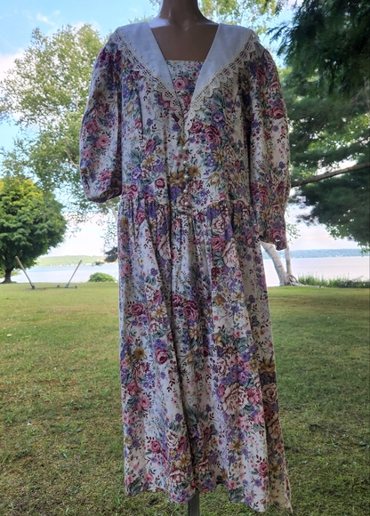 VINTAGE DRESS - Picture 2 of 13